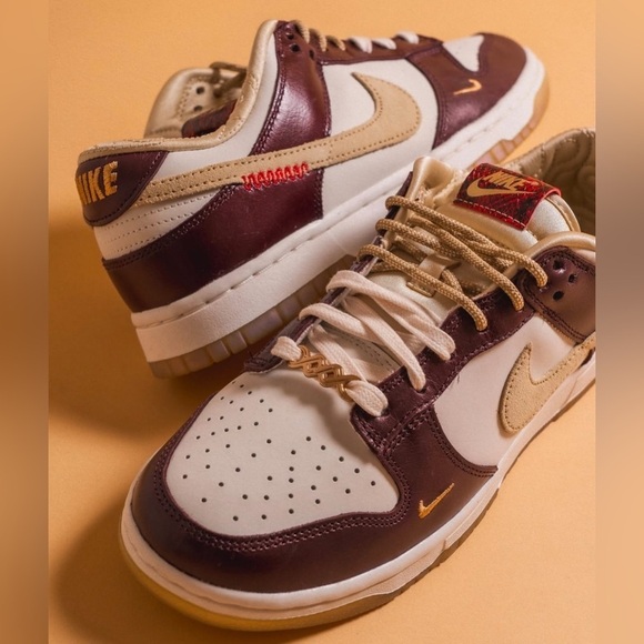 NWT NIKE Dunks! RARE! - Picture 4 of 15